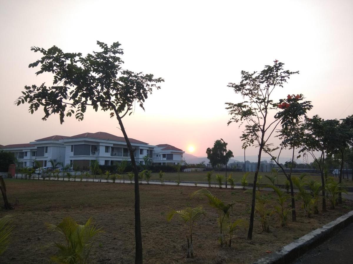 Parishreya Holiday Home Lonavala Luaran gambar